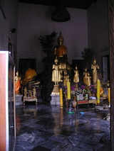 Buddha temple outside the Bot